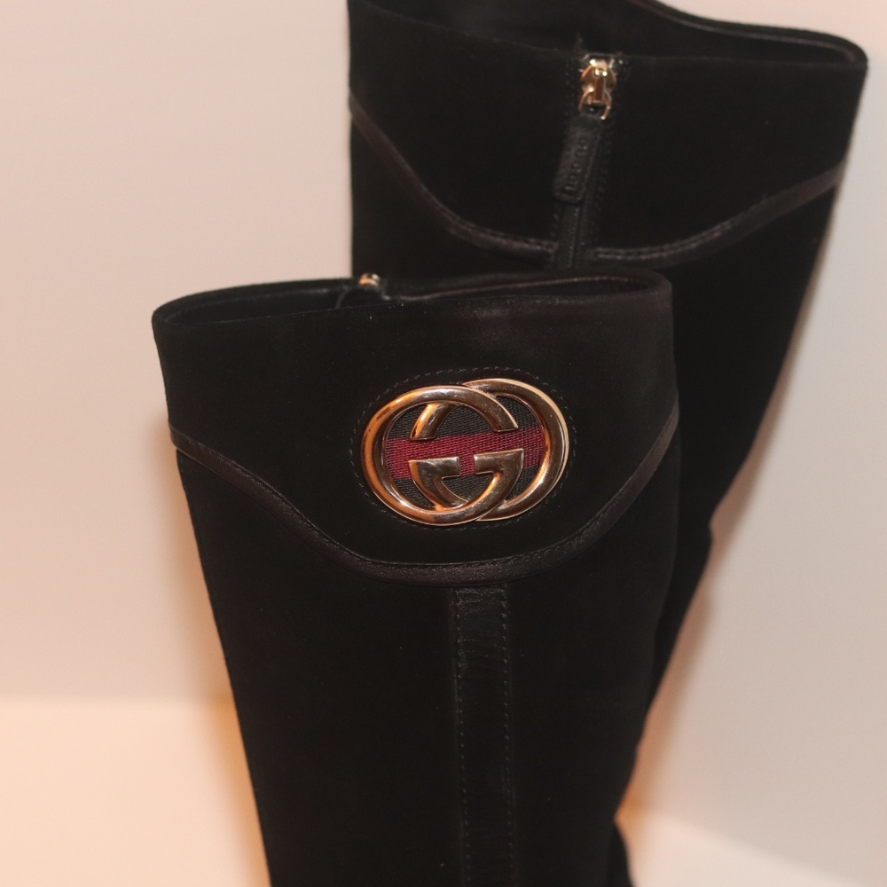 Gucci Mid Length Knee-High Boots with Stripe - Picture 4 of 8